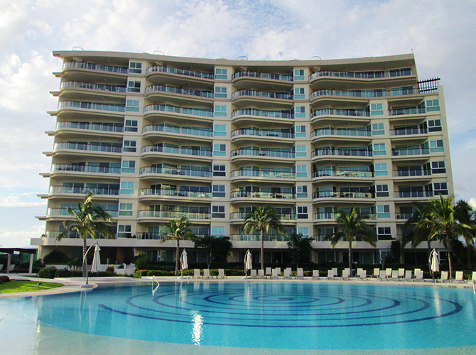 alberca  desarrollo  torre  c  d  el  canto  flamingos  puerto  vallarta  jalisco