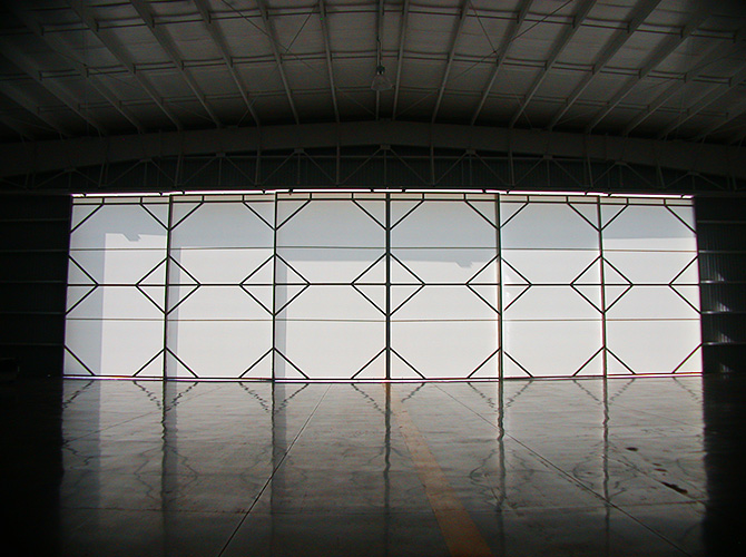 compuerta  hangar  sistema  ligero  translucido  queretaro  queretaro